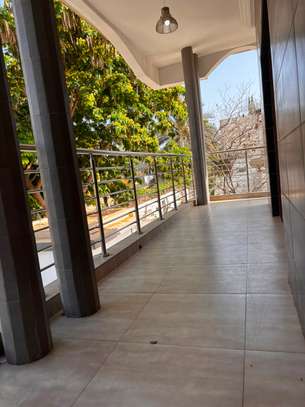 grande villa image 10