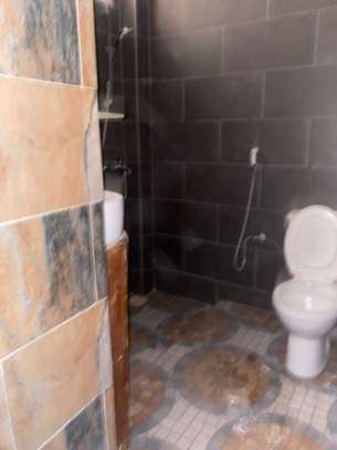 Villa R+2 à vendre Tf aux Maristes image 9