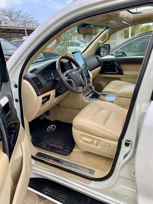 Toyota land cruiser GXR V6 image 11