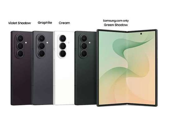 Samsung Galaxy Fold 8 ultra image 2