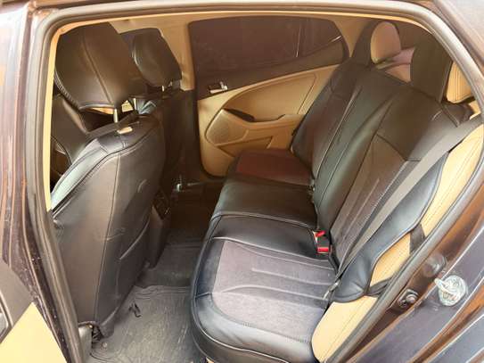 Kia berline noire feux LED très bon état image 8