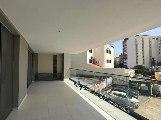 Plateau de bureau de 300 m²  à louer – Mermoz image 12