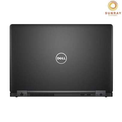 Dell 5570 i5 5th ram 8 15" pavé numérique image 4