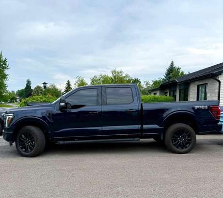 FORD F 150 LARIAT ÉDITION 2025 image 12