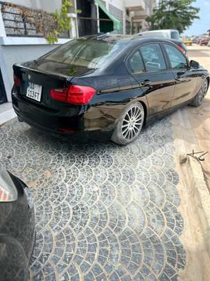 BMW 2013 image 2