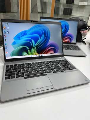 Dell précision 3550 i7 10éme graphique 📊 2Go image 2