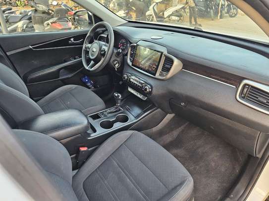 Kia Sorento 4x4 venant automatique image 4