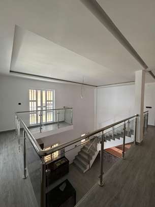 GRAND DUPLEX F6 NEUF A LOUER AU MAMELLES image 9