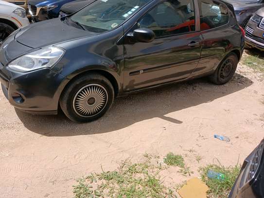 Renaul clio 2 portes image 3