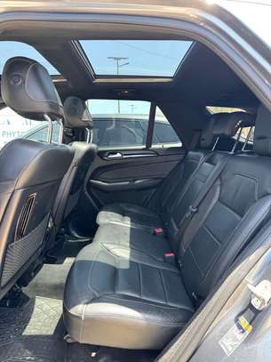 Mercedes Benz GLE 400 image 14