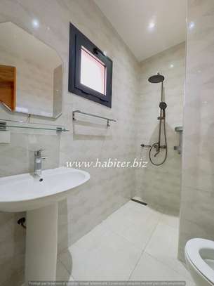 Appartement à louer à la Sicap liberté 1 image 3