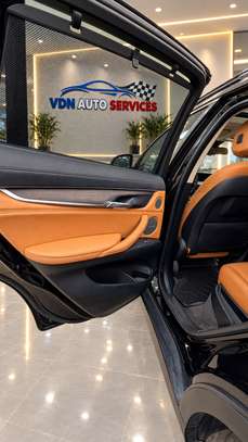 BMW X6 essence 2018 full options image 12