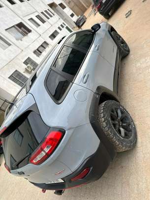 Jeep cherockee trailhawk image 3
