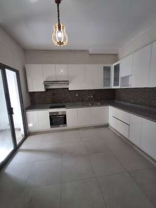 APPARTEMENT AU VIRAGE image 2