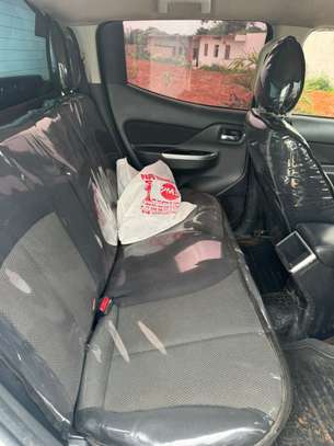 MITSUBISHI L200 2022 image 6