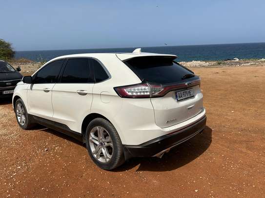 Ford Edge Titanium image 10