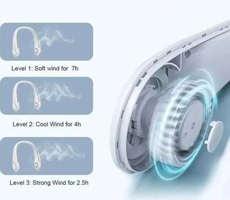 Ventilateur de cou portable 3 vitesses 600 mAh rechargeable image 3