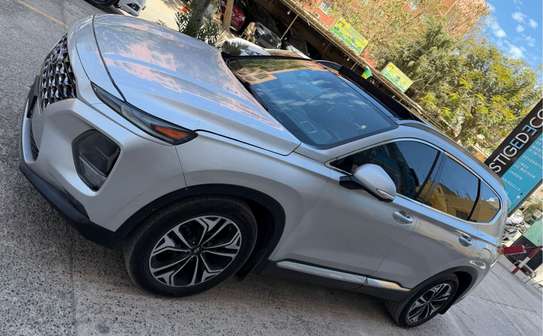 Hyundai Santafe 2019 image 3
