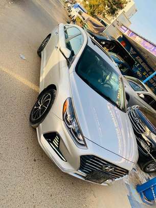Hyundai sonata 2018 image 2