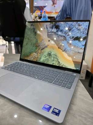 Dell 16 plus 2-in-1 image 3