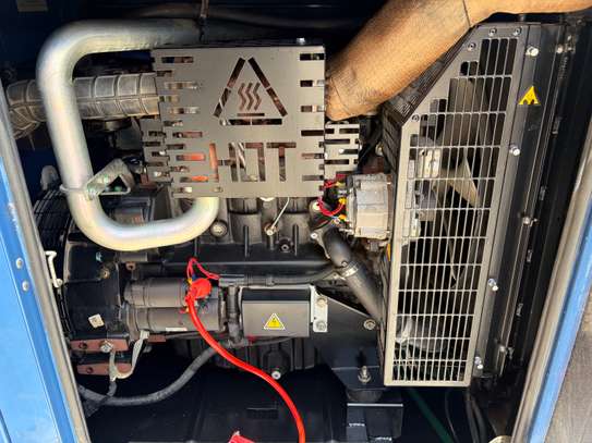 Groupe électrogène 66kva neuf 223h image 3