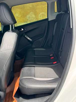 PEUGEOT 2008 année 2016 image 14