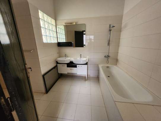 Duplex 4 chambres à louer à ngor image 12