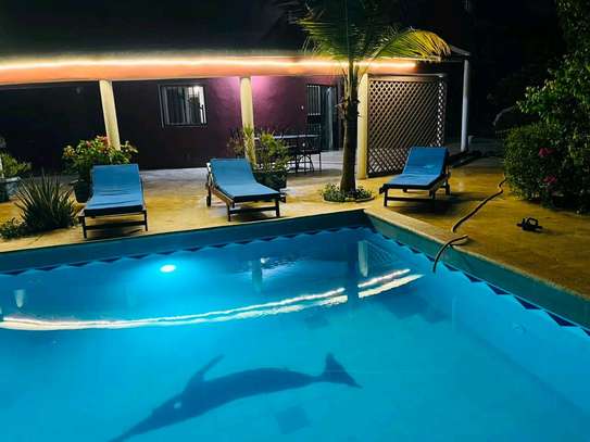 A vendre villa R+1 avec Piscine à Saly image 7