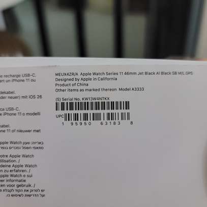 Apple watch series 11,  boite complète +autres accessoires image 6