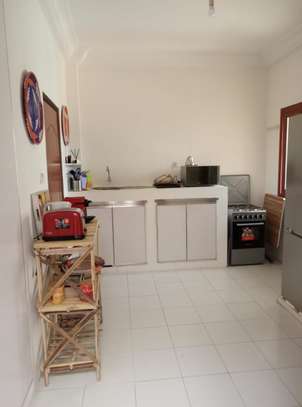 A LOUER APPARTEMENT MEUBLÉ DERRIÈRE HÔTEL ONOMO image 12