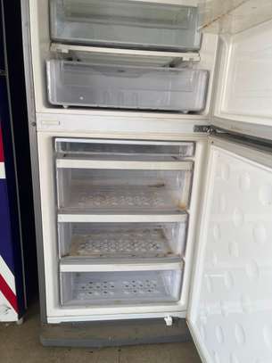 Réfrigérateur combiné blanc grande capacité avec congélateur image 5