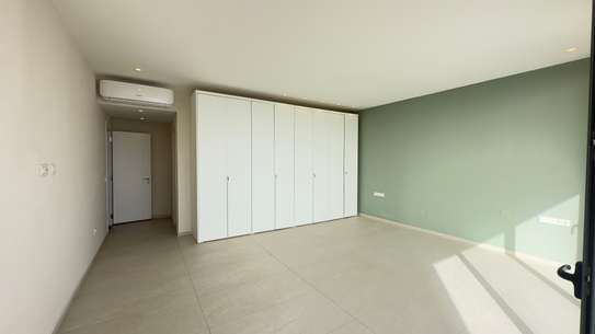 Appartement à louer avec vue sur la mer aux Almadies image 4
