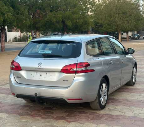 Peugeot 308 Break manuel diesel venant image 6