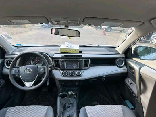 Toyota RAV4 2014 image 3