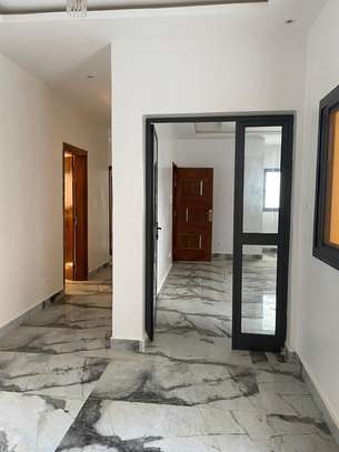 Appartements a louer aux Almadies image 4