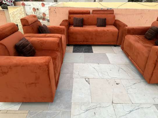 Salon 7 place vip image 2