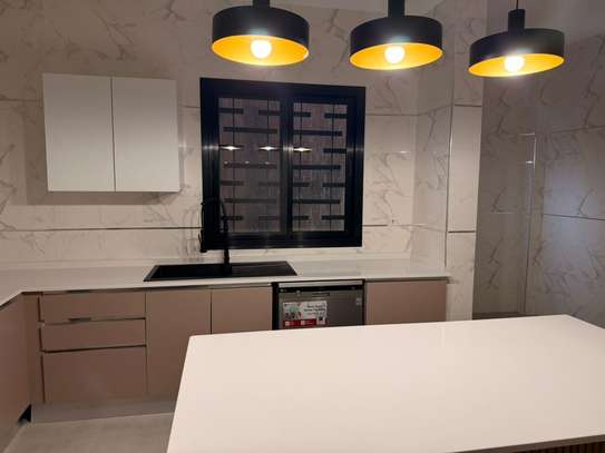 CUISINES EQUIPEES IMPORTEES ET LOCALES NEUVES image 2