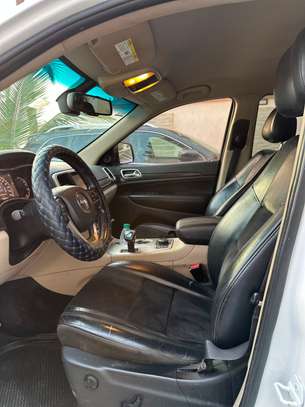 Jeep grand Cherokee 2025 image 5