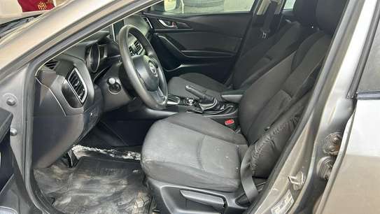 Mazda 3 image 10