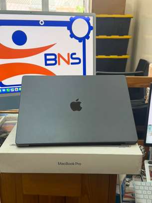 MacBook Pro M3 Pro 16 Pouces image 4