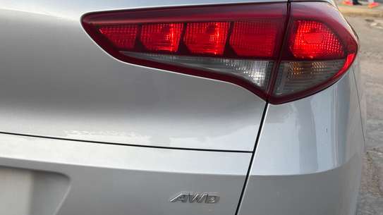 HYUNDAI TUCSON 2018 image 7