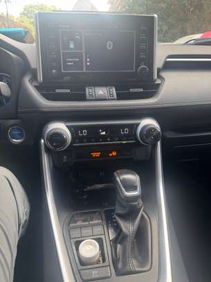 Toyota RAV4 2019 image 4