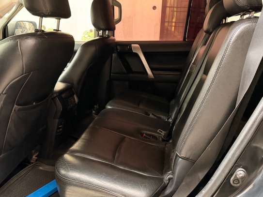 Toyota Parado _2018 image 4