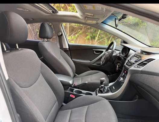 Hyundai Elantra 2017 image 5