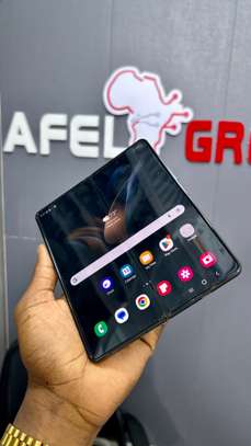 Galaxy Z Fold 4 image 4