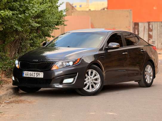 Kia berline noire feux LED très bon état image 9
