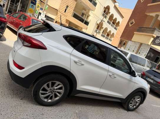 Hyundai Tucson image 8