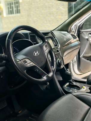 Hyundai santafe Année 2018 image 9