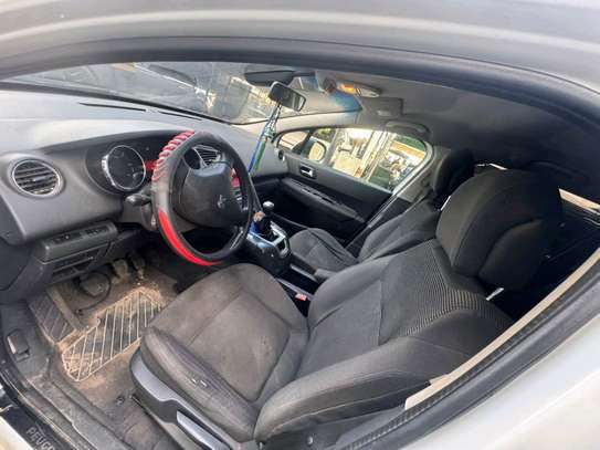 Peugeot 5008 manuel diesel image 6