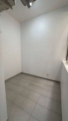 Appartement à louer à Yoff Onomo image 2
